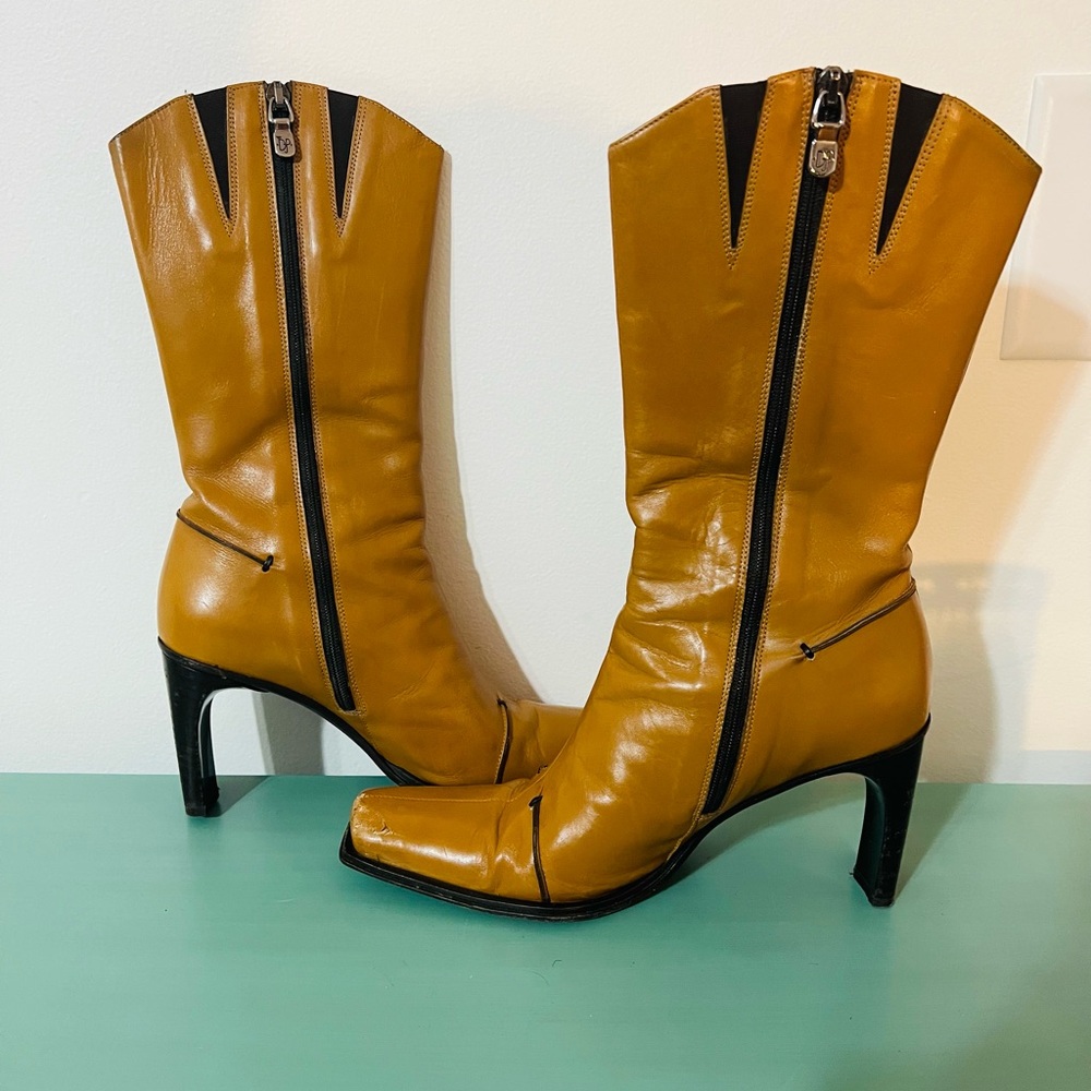 Donald J Pliner Leather Boots